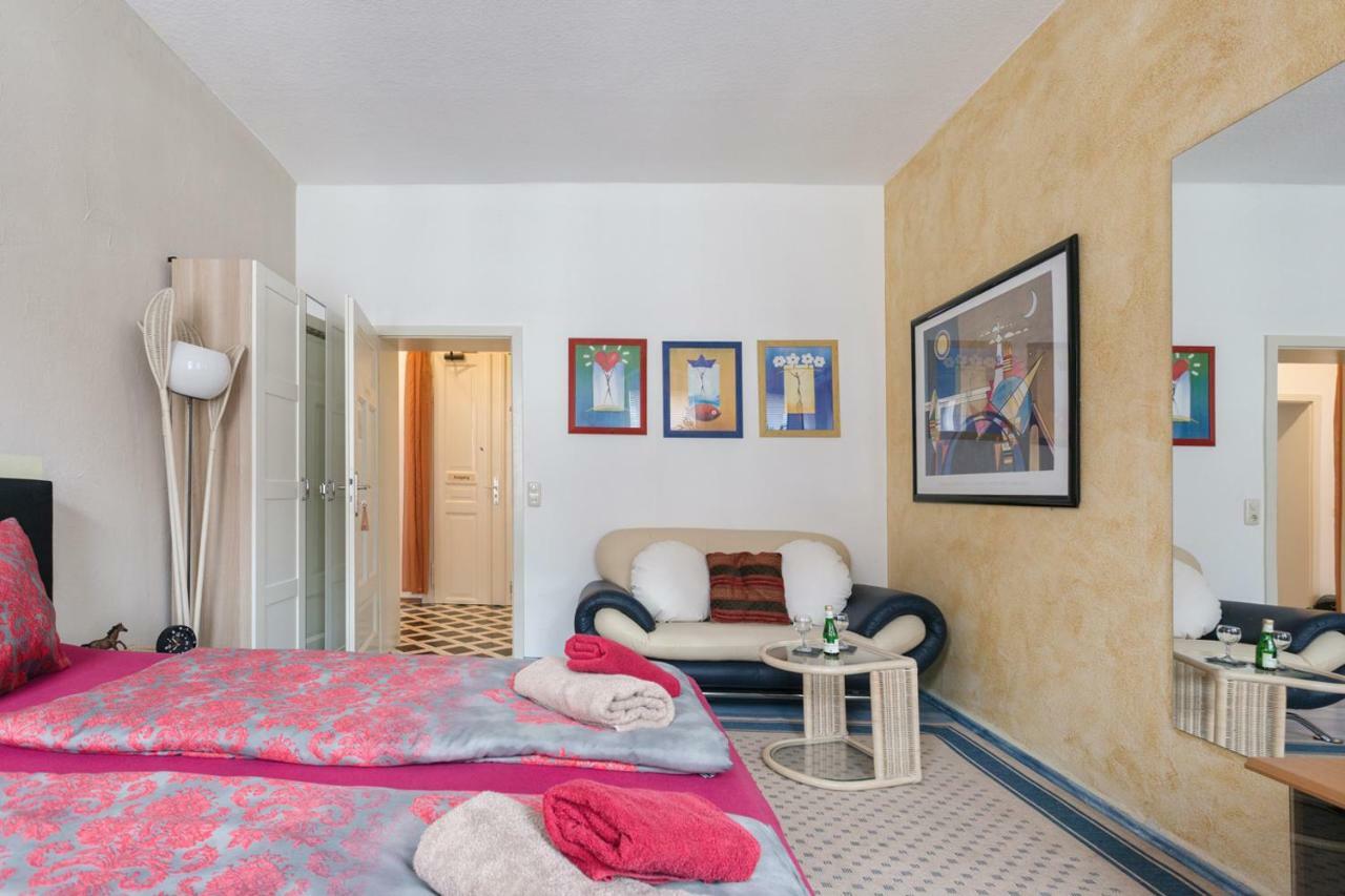 Ferienwohnung Residenz Bis 6 Gaeste , Ferienwohnung Dresden Bis 4 Gaeste, Ferienwohnung Elbflorenz Bis 2 Gaeste ภายนอก รูปภาพ