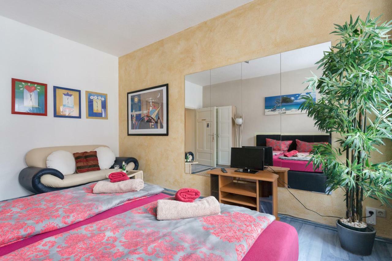 Ferienwohnung Residenz Bis 6 Gaeste , Ferienwohnung Dresden Bis 4 Gaeste, Ferienwohnung Elbflorenz Bis 2 Gaeste ภายนอก รูปภาพ