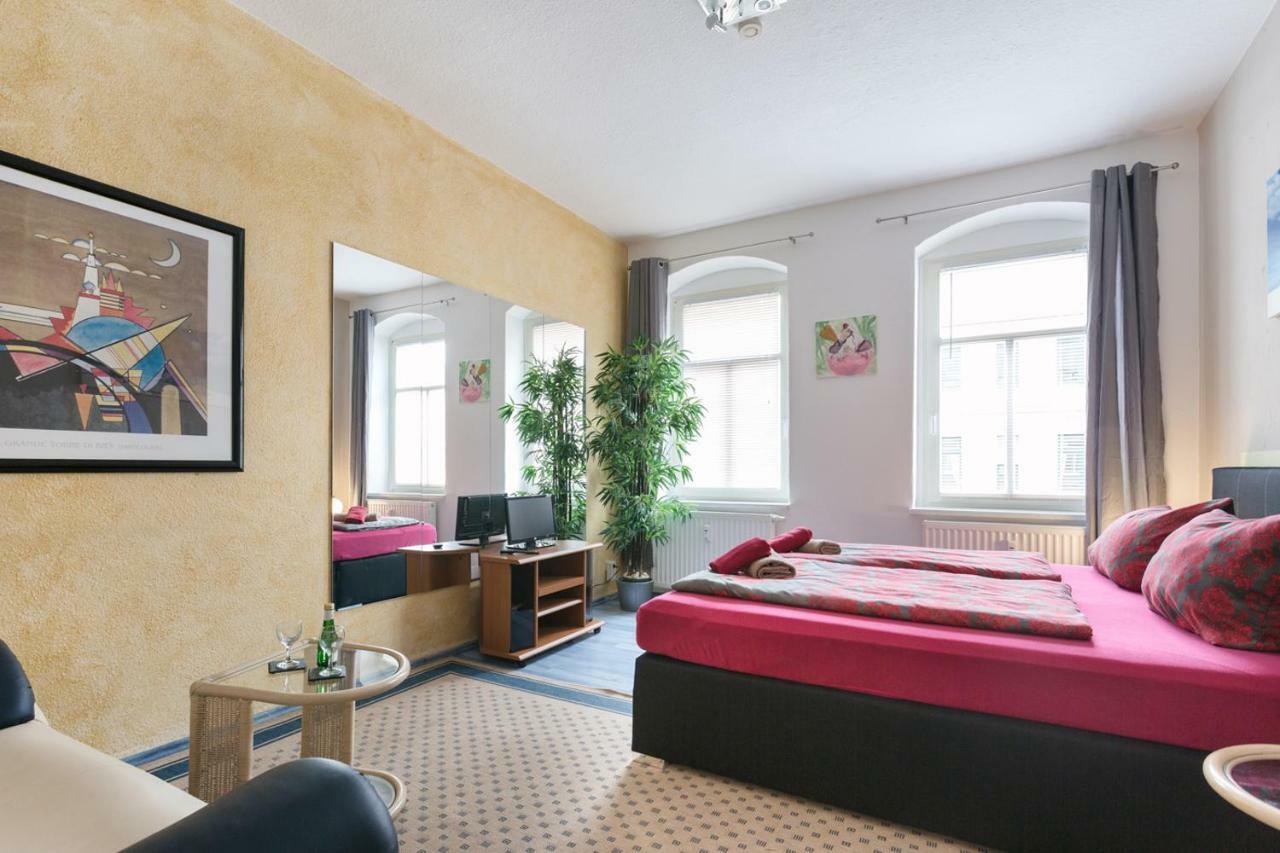 Ferienwohnung Residenz Bis 6 Gaeste , Ferienwohnung Dresden Bis 4 Gaeste, Ferienwohnung Elbflorenz Bis 2 Gaeste ภายนอก รูปภาพ